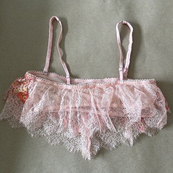 NWT Victoria’s Secret Lace Bralette - Picture 4 of 7